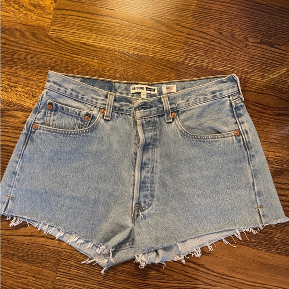 Re/Done Light Blue Frayed Hem Jean Shorts - Picture 1 of 4